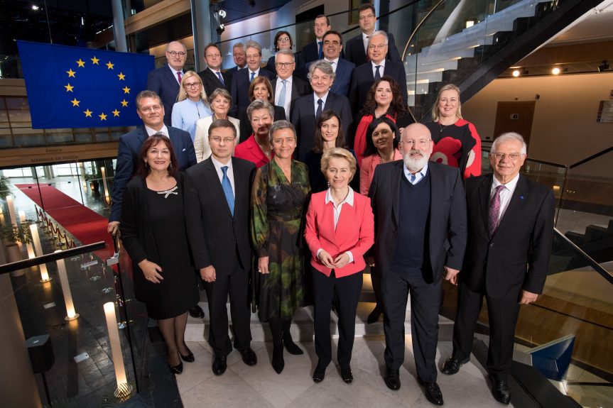 La nouvelle Commission d’Ursula von der Leyen approuvée par le Parlement européen