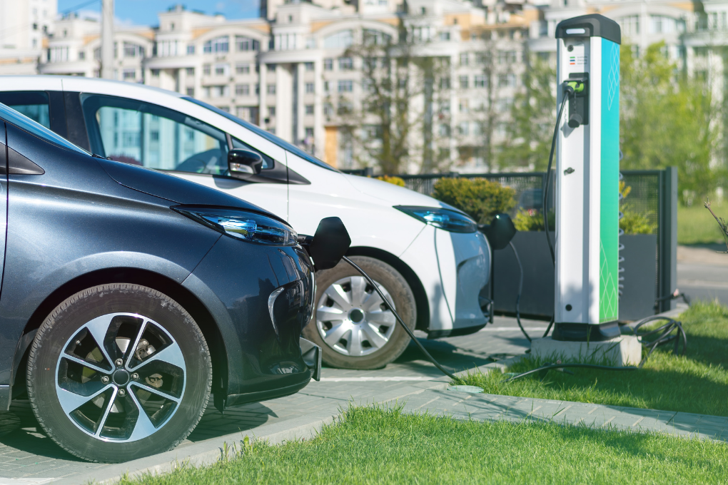 Véhicules électriques produits en Chine : la Commission conclut provisoirement à des subventions déloyales et annonce des droits compensateurs