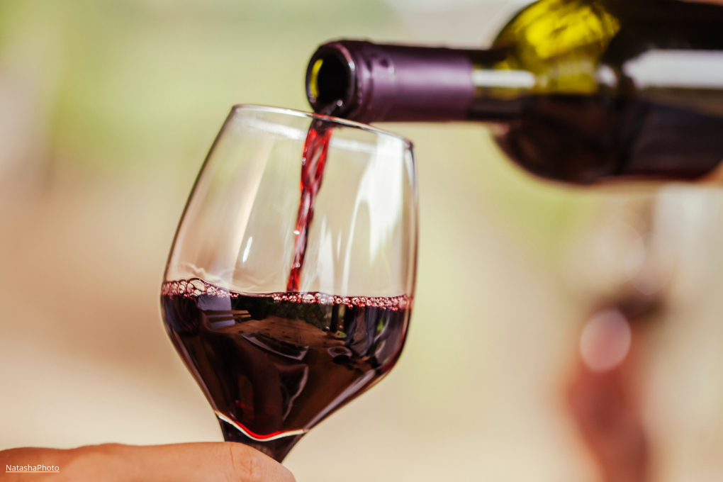 La Commission autorise un régime français d&rsquo;un montant de 5 milliards d&rsquo;euros visant à faciliter l&rsquo;exportation de vins et spiritueux vers les États-Unis